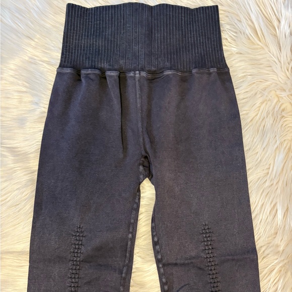 FREE PEOPLE Good Karma Leggings High-Rise 7/8 Length M/L - Picture 6 of 9